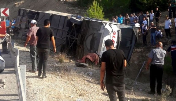 Mersin'de Askerleri Taşıyan Otobüs Devrildi: 4 Şehit, 10 Yaralı
