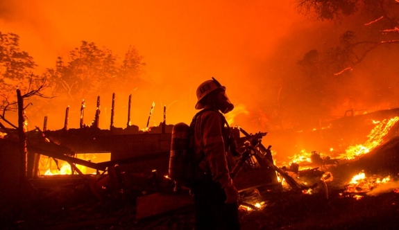 ABD'de 40 bin dönümlük yangın
