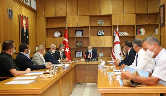 Başbakan Tatar, Ekonomik Örgüt Temsilcileriyle bir araya geldi