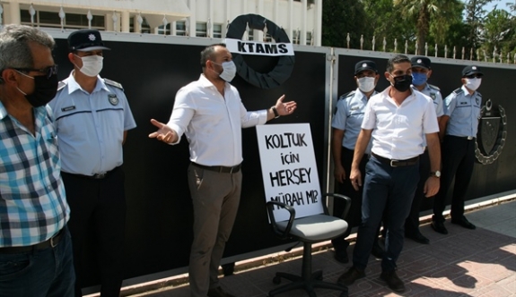 KTAMS Geçici İşçi İstihdamlarını Başbakanlık Önünde Protesto Etti