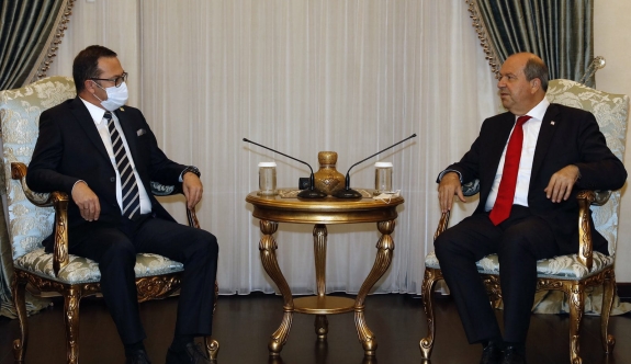 Cumhurbaşkanı Tatar, KTTO Yönetim Kurulu heyetini kabul etti