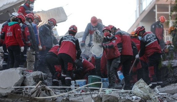 İzmir Seferihisar açıklarında 6,6 büyüklüğünde deprem: 79 can kaybı, 962 yaralı