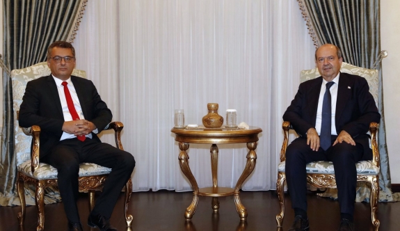 Tatar, CTP Genel Başkanı Tufan Erhürman’ı kabul etti