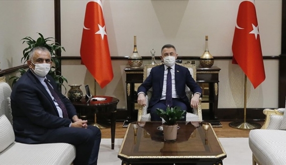 Bakan Çavuşoğlu, Fuat Oktay ile görüştü