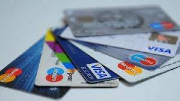 Müşterilerin Kredi Kartı Bilgileriile İnternette Alışveriş Yaptı