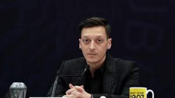 Mesut Özil: Fenerbahçe'den Başka Bir Takımda Kariyerimi Noktalamayacağım