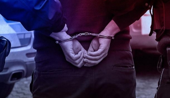 KKTC’de ikamet izinsiz ikamet eden 3 kişi tutuklandı