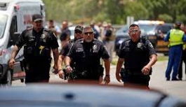 ABD Teksas’ta Okula Silahlı Saldırı: 19’u Çocuk 21 Kişi Hayatını Kaybetti