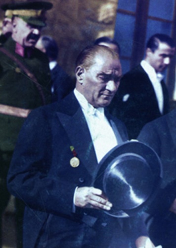 Genel Kurmay'dan renkli Atatürk fotoğrafları...