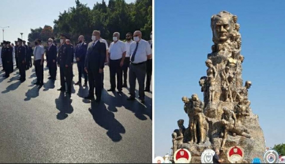 Denizcilik ve Kabotaj Bayramı dolayısıyla Gazimağusa Zafer Anıtı’nda tören düzenlendi