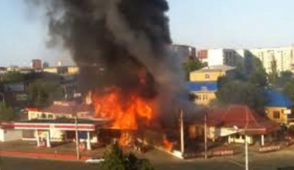 Benzin istasyonunda patlama: 10 ölü