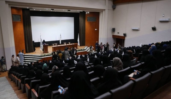 Kabil'de kadınlardan Taliban'a destek etkinliği