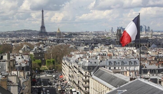 Fransa, Hızla Yükselen Omicron Varyantına Karşı Alarma Geçti