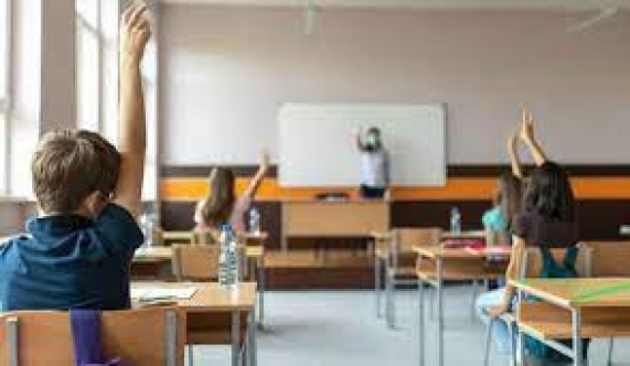 KKTC’deki İlk ve Orta Dereceli Okullarda 2021-22 Öğretim Yılı’nın İlk Dönem Sonu Karneleri Bugün Dağıtılıyor