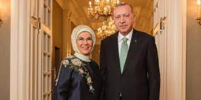 Cumhurbaşkanı Recep Tayyip Erdoğan ve Eşi Emine Erdoğan'nın Covid-19 Testleri Pozitif Çıktı