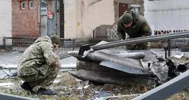 Ukrayna: 50 Rus Ödürüldü 6 Uçağın ve 4 Tankın İmha Edildiğini Duyurdu