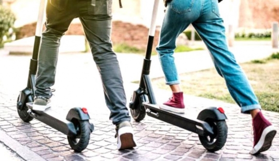 Elektrikli Scooter Kullanımı Yaygınlaştı; Yetkililer Yasal Hazırlıklara Başladı