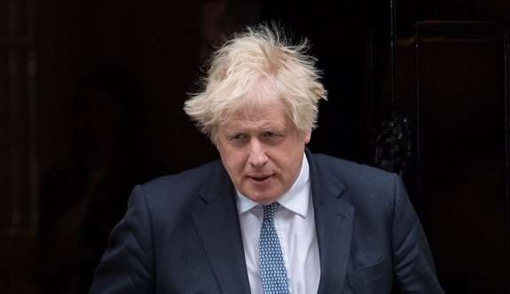 İngiltere'de Başbakan Johnson'ın Parti Liderliği Konusunda Güven Oylaması Yapılacak