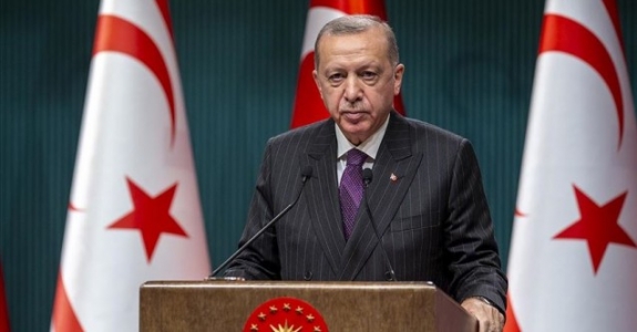 Cumhurbaşkanı Erdoğan:, Kıbrıs Türkü Kardeşlerimizin Refah, Esenlik ve Mutluluğunun İlelebet Devamı İçin en İyi Dileklerimi İletiyorum.”