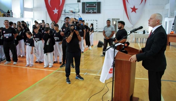 Kıbrıs Türk Gençliğinin KKTC’den Vazgeçmeyeceğini İfade Eden Töre, Cumhuriyetin Fazilet Olduğunu Söyledi