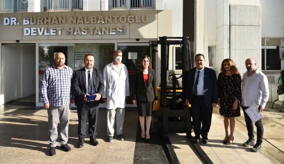 Dr. Burhan Nalbantoğlu Devlet Hastanesi’ne forklift bağışlandı