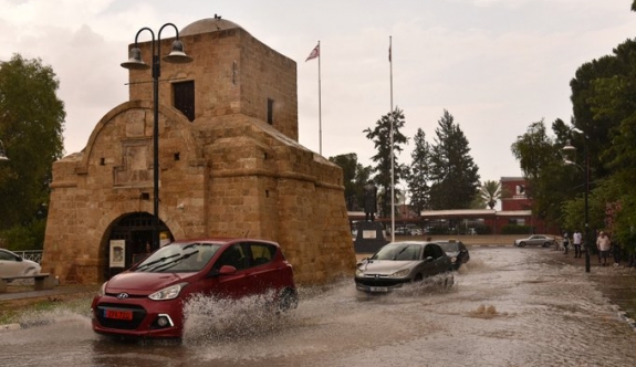 En çok yağış Akdeniz ile Kalkanlı bölgesine düştü