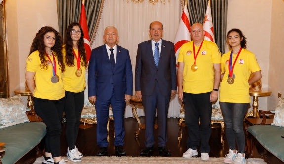 Tatar, Azerbaycan’da şampiyon olan sporcuları kabul etti