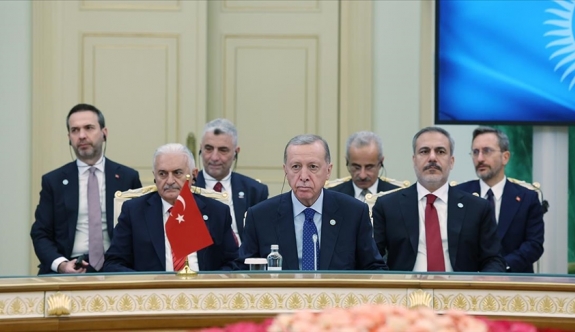 Erdoğan: "TDT'nin müteakip zirvesinde KKTC'yi gözlemci üye statüsüyle aramızda göreceğimize inanıyorum"