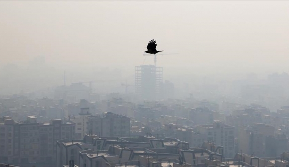 Iran’ın Meşhed kentinde hava kirliliği nedeniyle uzaktan eğitim kararı alındı