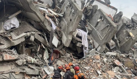 İsias iddianamesinden: Deprem güvenliği göz ardı edilerek proje dışı ruhsatsız kat yapıldı