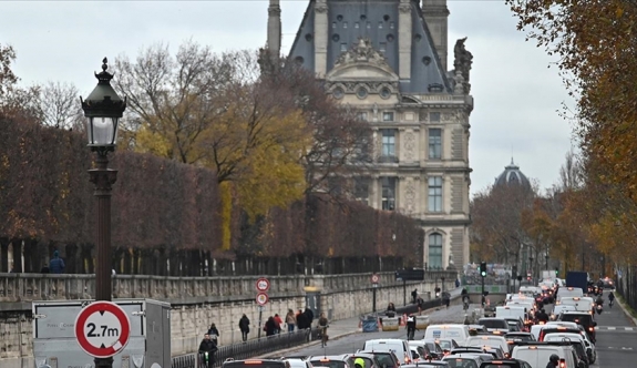Fransa'da otobüs şoförleri greve gitti, ulaşım aksadı
