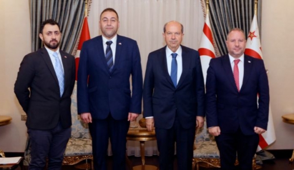 İngiltere Kıbrıs Türk Dernekleri Konseyi, Cumhurbaşkanı Ersin Tatar ile görüştü