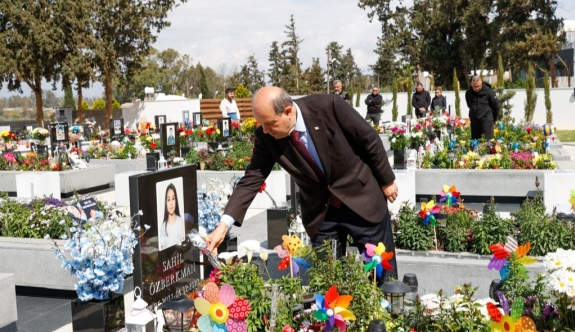 Cumhurbaşkanı Tatar, Şampiyon Melekler Şehitliği'ni ziyaret etti
