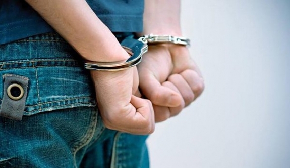 Kıbrıs Sağlık ve Toplum Bilimleri Üniversitesi’nde (KSTU)  yürütülen soruşturma kapsamında iki kişi daha tutuklandı.