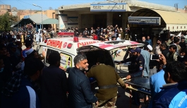 Pakistan'da Şiilere Ait Camiye Bombalı Saldırıda 45 Kişi Öldü, Yaklaşık 65 Kişi Yaralandı