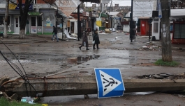 Zelenskiy: Mariupol'de Askerlerimiz ve Yaklaşık 120 Bin Sivil Abluka Altında