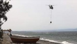 Yunanistan'da Yangın Söndürme Helikopteri Denize Düştü: 2 Ölü